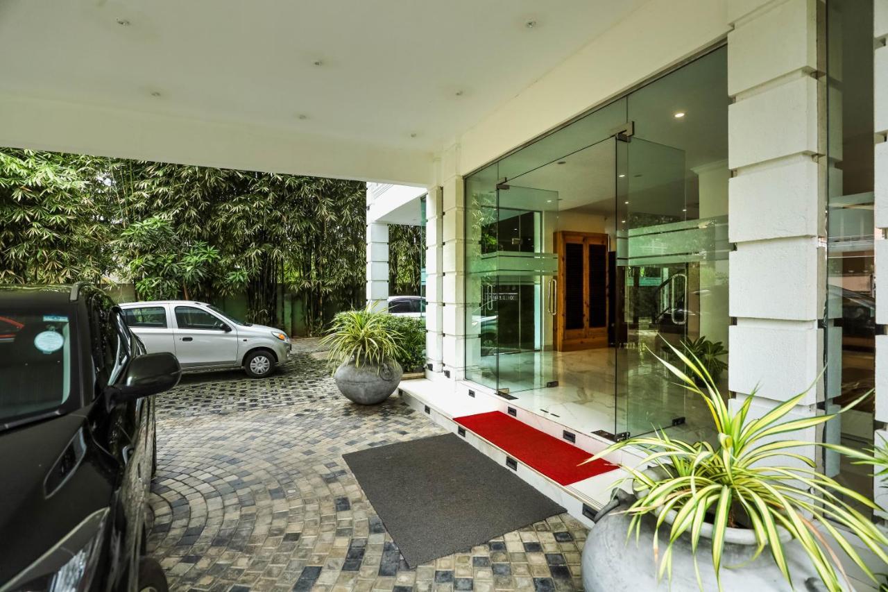 Hotel Ganthera Канди Экстерьер фото