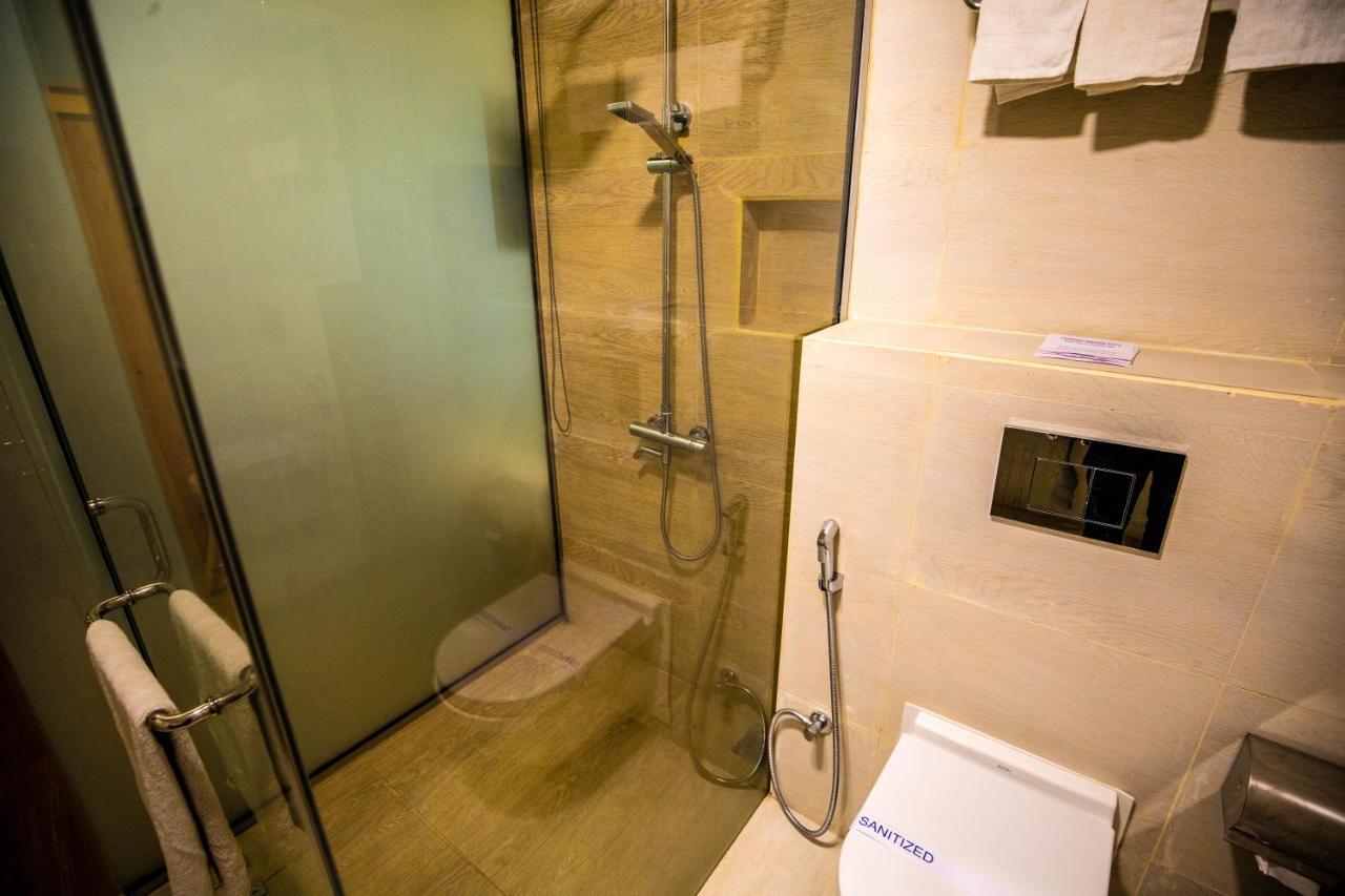 Hotel Ganthera Канди Экстерьер фото