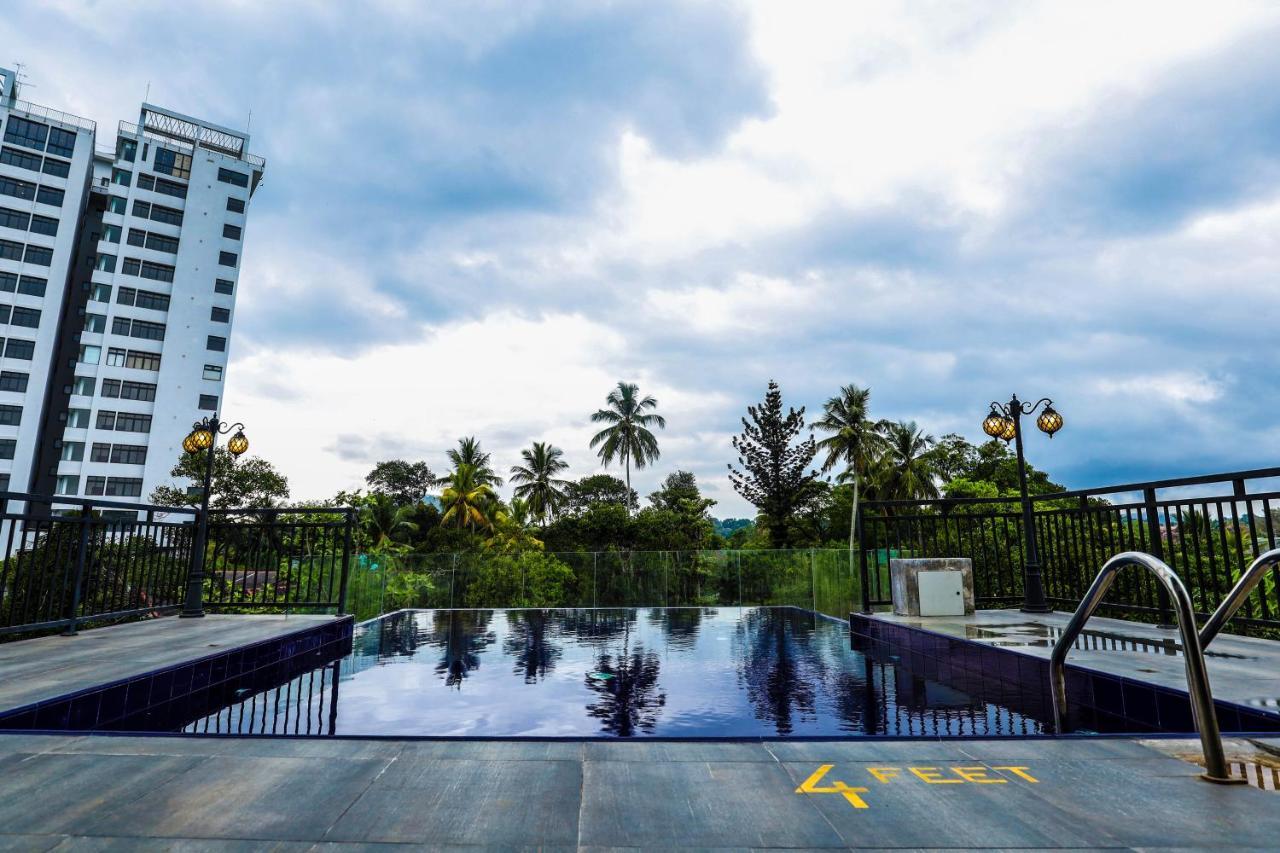 Hotel Ganthera Канди Экстерьер фото