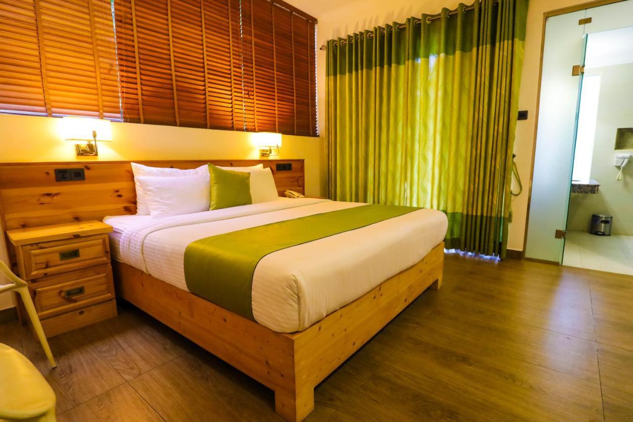 Hotel Ganthera Канди Экстерьер фото