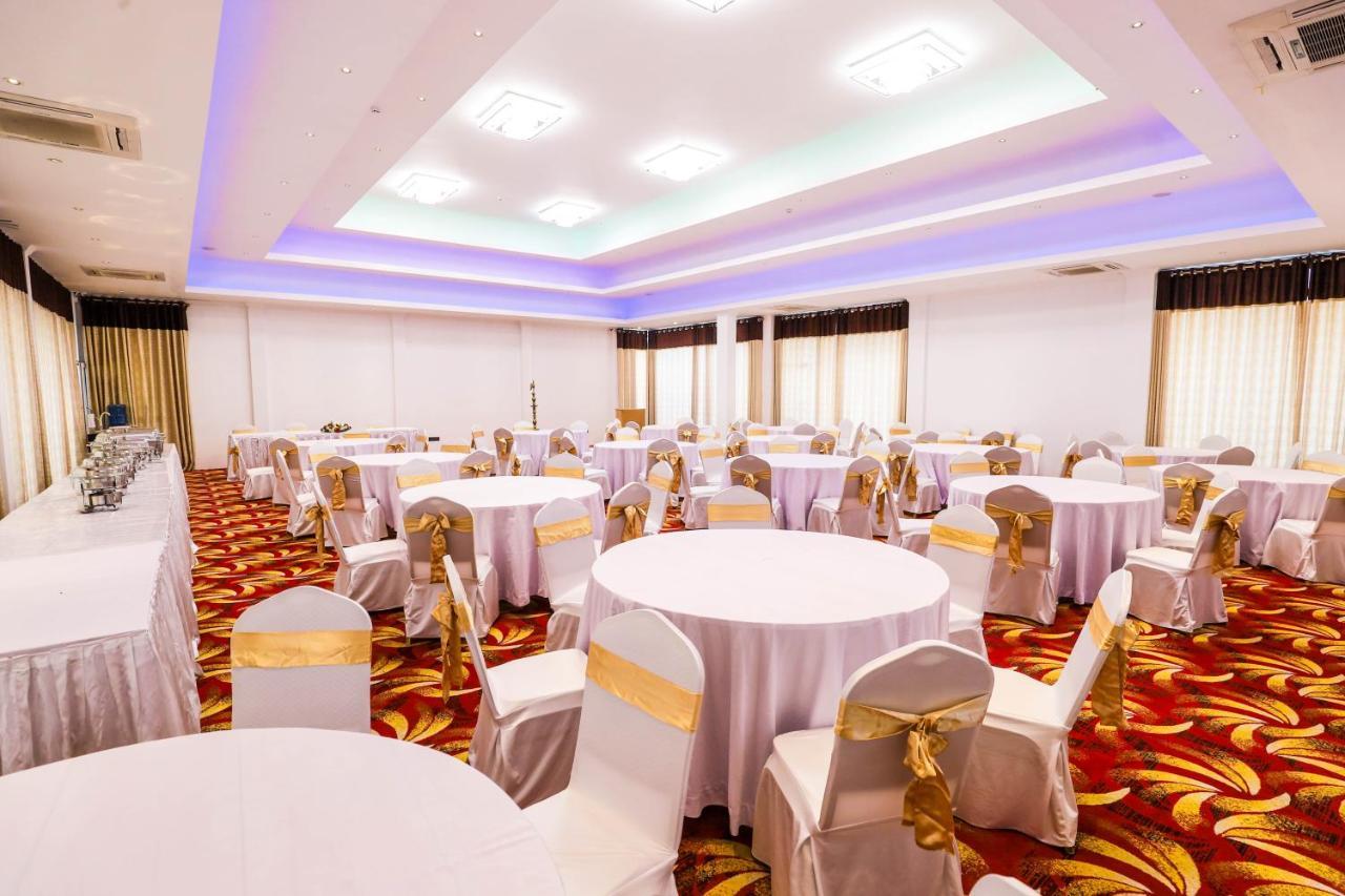 Hotel Ganthera Канди Экстерьер фото