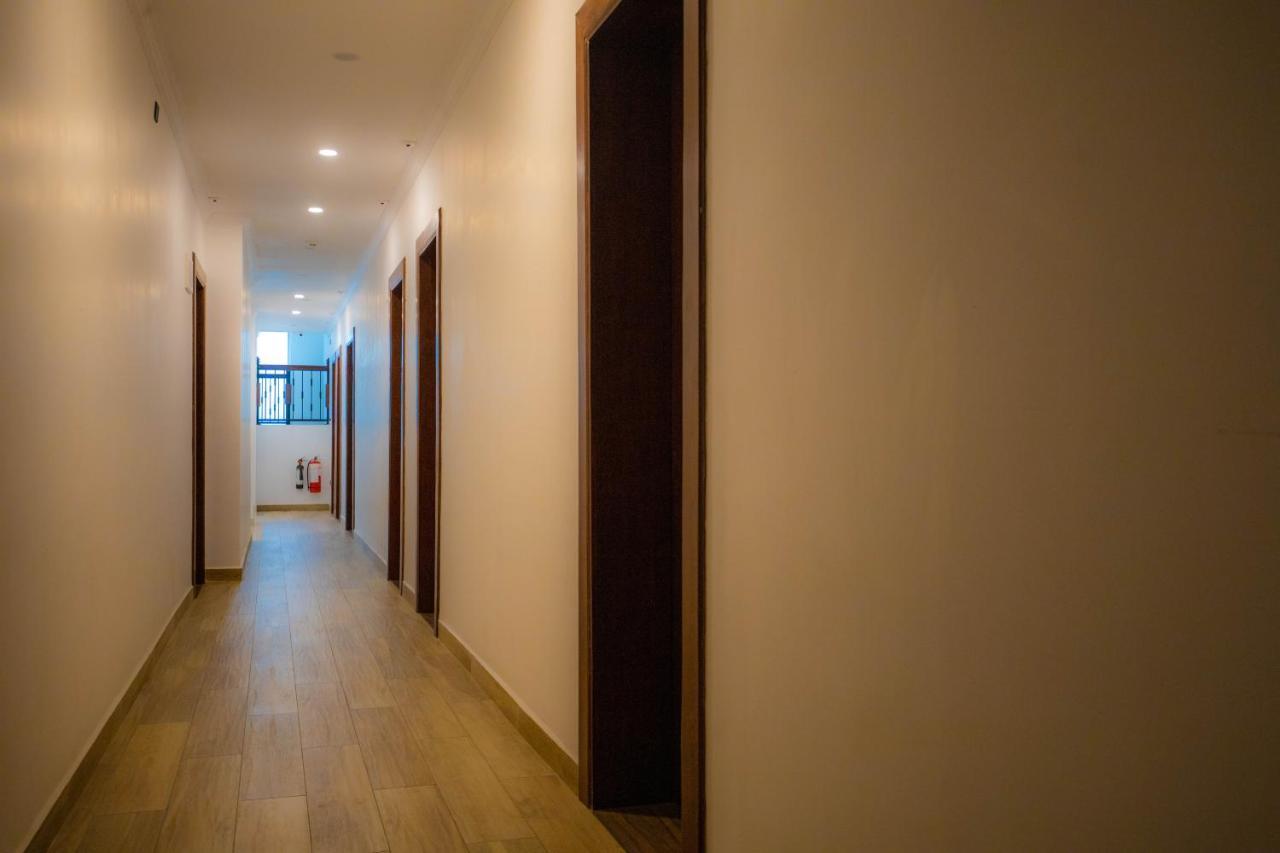 Hotel Ganthera Канди Экстерьер фото